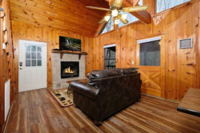 Romantic 1BR HOT TUB Free Attraction Tickets